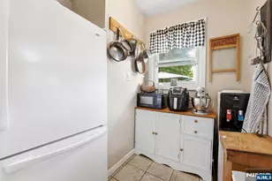 112 Grove Ave, Verona, NJ 07044 - Photo 9