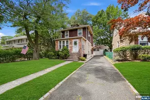 112 Grove Ave, Verona, NJ 07044 - Photo 3