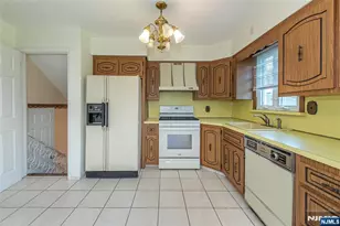 50 Plenge Dr, Belleville, NJ 07109 - Photo 7