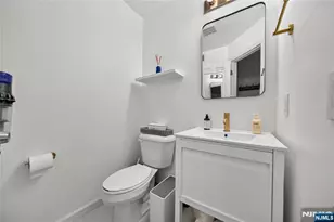 516 Windsor Dr, Palisades Park, NJ 07650 - Photo 11