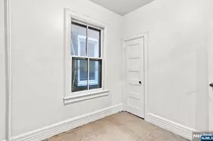 102 Claremont Ave, Jersey City, NJ 07305 - Photo 11