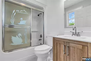81 Crane St, Newark, NJ 07104 - Photo 19