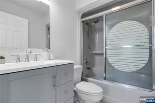 81 Crane St, Newark, NJ 07104 - Photo 23
