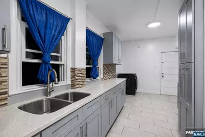 285 Amherst Street, East Orange, NJ 07018 - Photo 19
