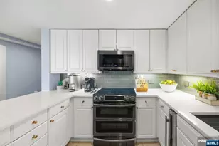 600 Harbor Blvd 771, Weehawken, NJ 07086 - Photo 9