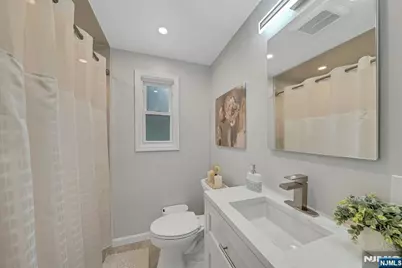 774 Ravenhill Place, Ridgefield, NJ 07657 - Photo 11