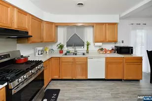 456 Sylvan, Saddle Brook Township, NJ 07663 - Photo 9