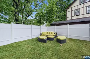 166 Lincoln St, Montclair, NJ 07042 - Photo 31