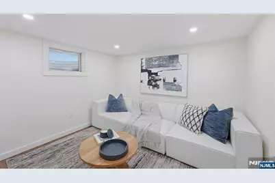166 Lincoln Street, Montclair, NJ 07042 - Photo 29