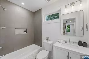 166 Lincoln St, Montclair, NJ 07042 - Photo 19