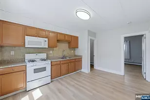 305 Falmouth Ave, Elmwood Park, NJ 07407 - Photo 35