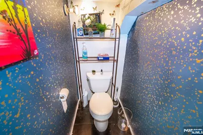 85 Bloomfield Avenue, Nutley, NJ 07110 - Photo 25