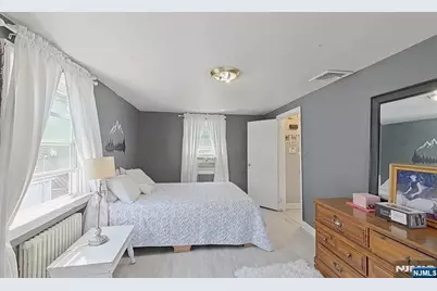 112 Elmwood Drive, Elmwood Park, NJ 07407 - Photo 41