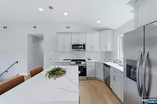 3 Pine St, Montvale, NJ 07645 - Photo 17