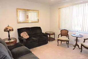 15 Main Ave, Elmwood Park, NJ 07407 - Photo 5