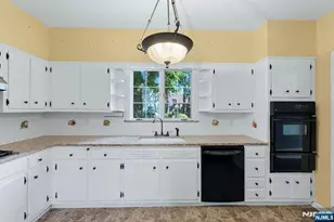 301 3rd St, Clifton, NJ 07011 - Photo 9