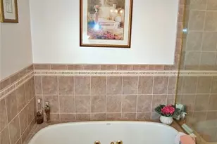 226 Irving Pl, Lyndhurst Township, NJ 07071 - Photo 11