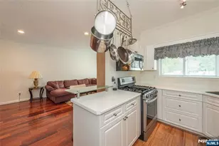 607 Brittany Dr, Wayne, NJ 07470 - Photo 7