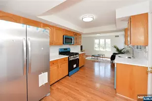 17-23 Berdan Ave, Fair Lawn, NJ 07410 - Photo 5