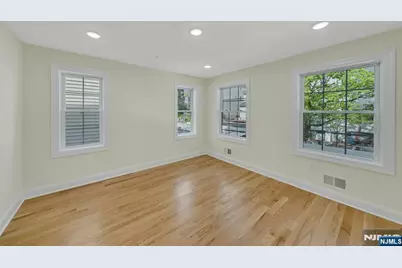 58 Vermont Avenue, Newark, NJ 07106 - Photo 11