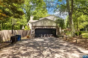 76 Millbrook Cir, Norwood, NJ 07648 - Photo 27