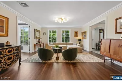 323 Montrose Avenue, South Orange, NJ 07079 - Photo 9