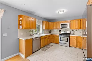 40 N Garwood Ct, Garfield, NJ 07026 - Photo 11