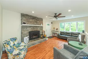 9 Albert St, West Milford, NJ 07480 - Photo 5