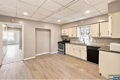 39 La France Avenue, Bloomfield, NJ 07003 - Photo 5