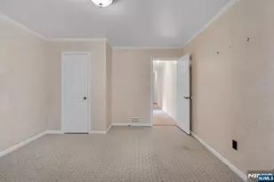 9 Belaire Dr, Roseland, NJ 07068 - Photo 25