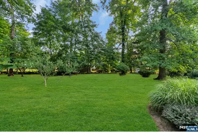 9 Belaire Drive, Roseland, NJ 07068 - Photo 39