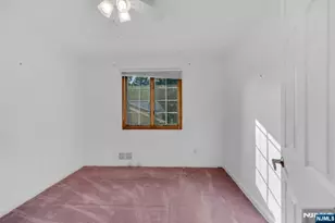9 Belaire Dr, Roseland, NJ 07068 - Photo 23