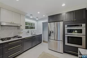 555 Cameron Rd, South Orange, NJ 07079 - Photo 15