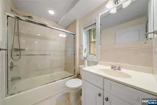 233 Knox Ave C0001, Cliffside Park, NJ 07010 - Photo 23