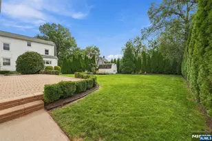 16 Sunset Dr, Nutley, NJ 07110 - Photo 39