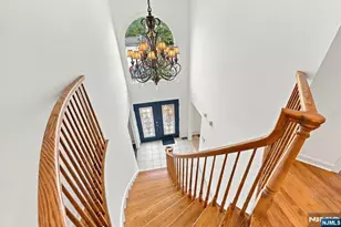 16 Sunset Dr, Nutley, NJ 07110 - Photo 5