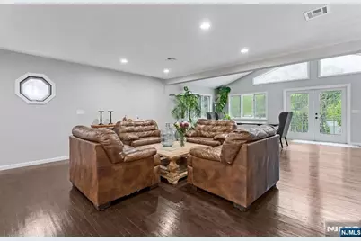 23 Douglas Drive, Montville Township, NJ 07082 - Photo 5
