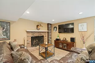 25 Bryers Ln, Upper Saddle River, NJ 07458 - Photo 21