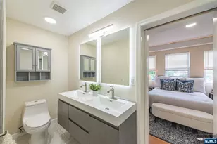 25 Cloverhill Pl, Montclair, NJ 07042 - Photo 27