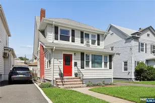 32 Barrington Ave, Clifton, NJ 07011 - Photo 3