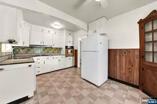 30 Pequannock Ave, Pompton Lakes, NJ 07442 - Photo 9
