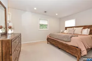 113 Grove St, Waldwick, NJ 07463 - Photo 19