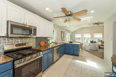 8 Judith Place, Wayne, NJ 07470 - Photo 25
