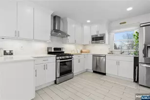 10 Homestead Rd, Elmwood Park, NJ 07407 - Photo 13