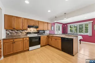 56 Chesapeake Ave, Parsippany, NJ 07034 - Photo 11