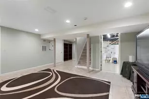 56 Chesapeake Ave, Parsippany, NJ 07034 - Photo 33