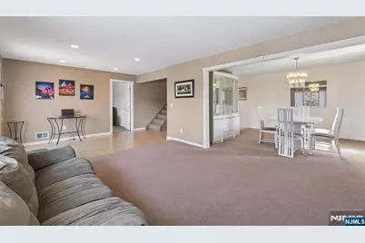 56 Chesapeake Avenue, Parsippany, NJ 07034 - Photo 7