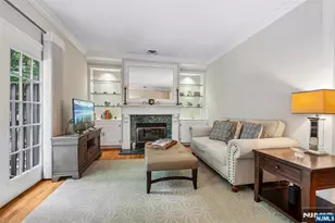 4 Allison Ct, Allendale, NJ 07401 - Photo 3