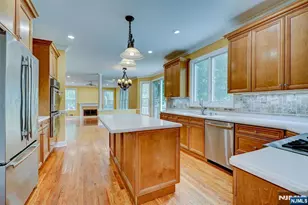 7 Bonnieview Ln, Montville Township, NJ 07082 - Photo 7