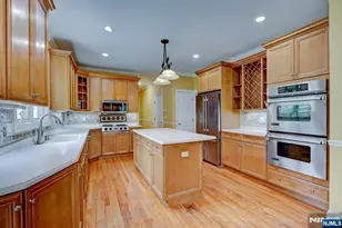 7 Bonnieview Ln, Montville Township, NJ 07082 - Photo 11